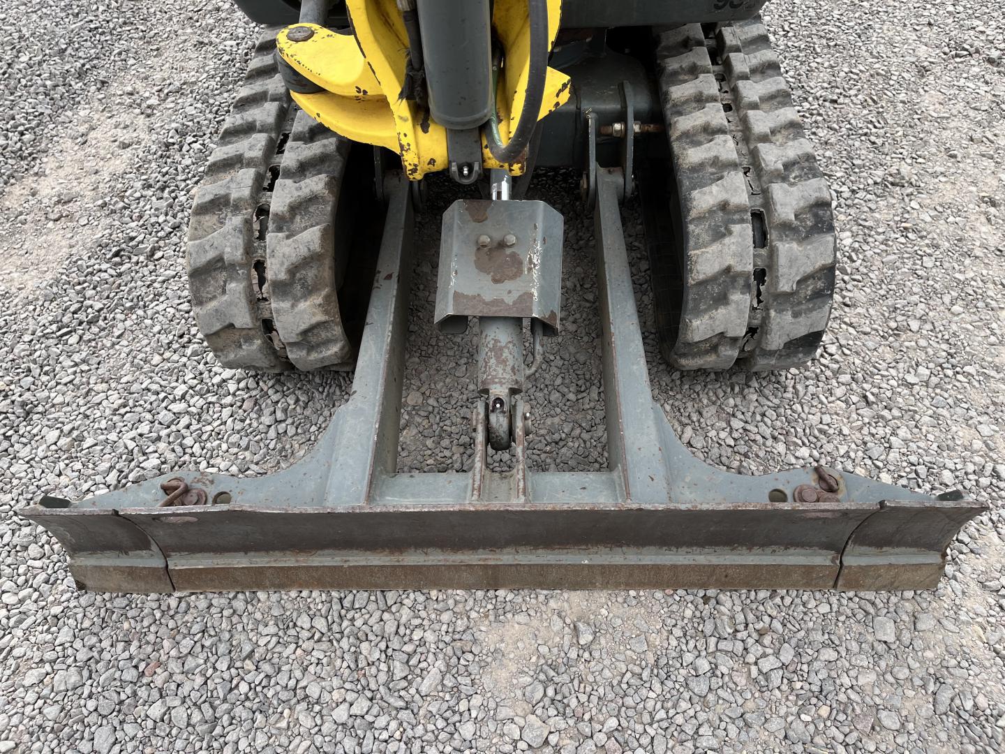 ./imagenes/INVOICE/2019/17461/MINIEXCAVADORA WACKER NEUSON ET20 (14).JPG